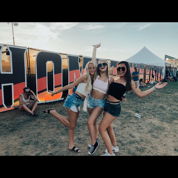 Meet your Posher, Madilyn - Picture 2 of 8